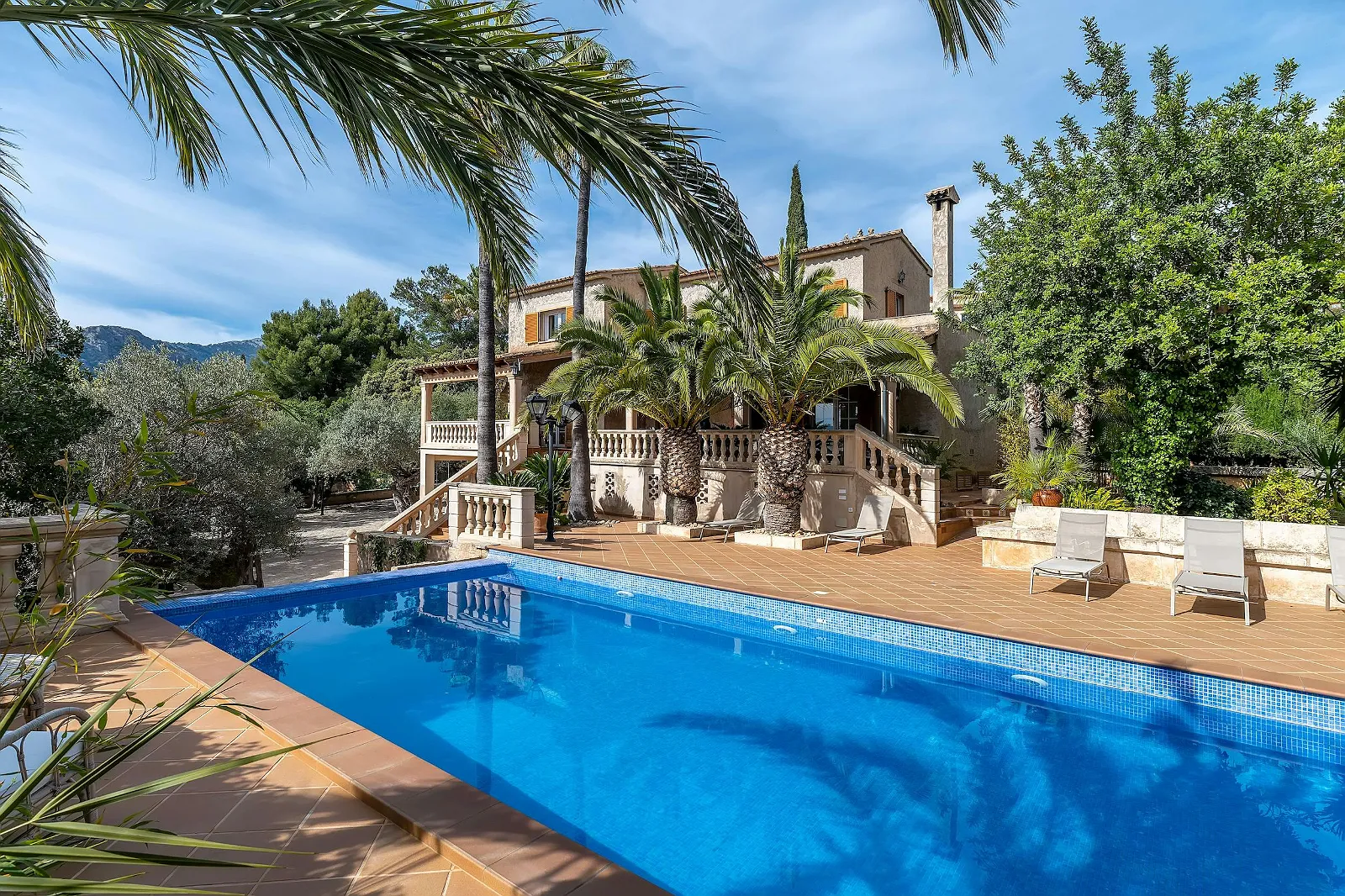 Villa Scarlett