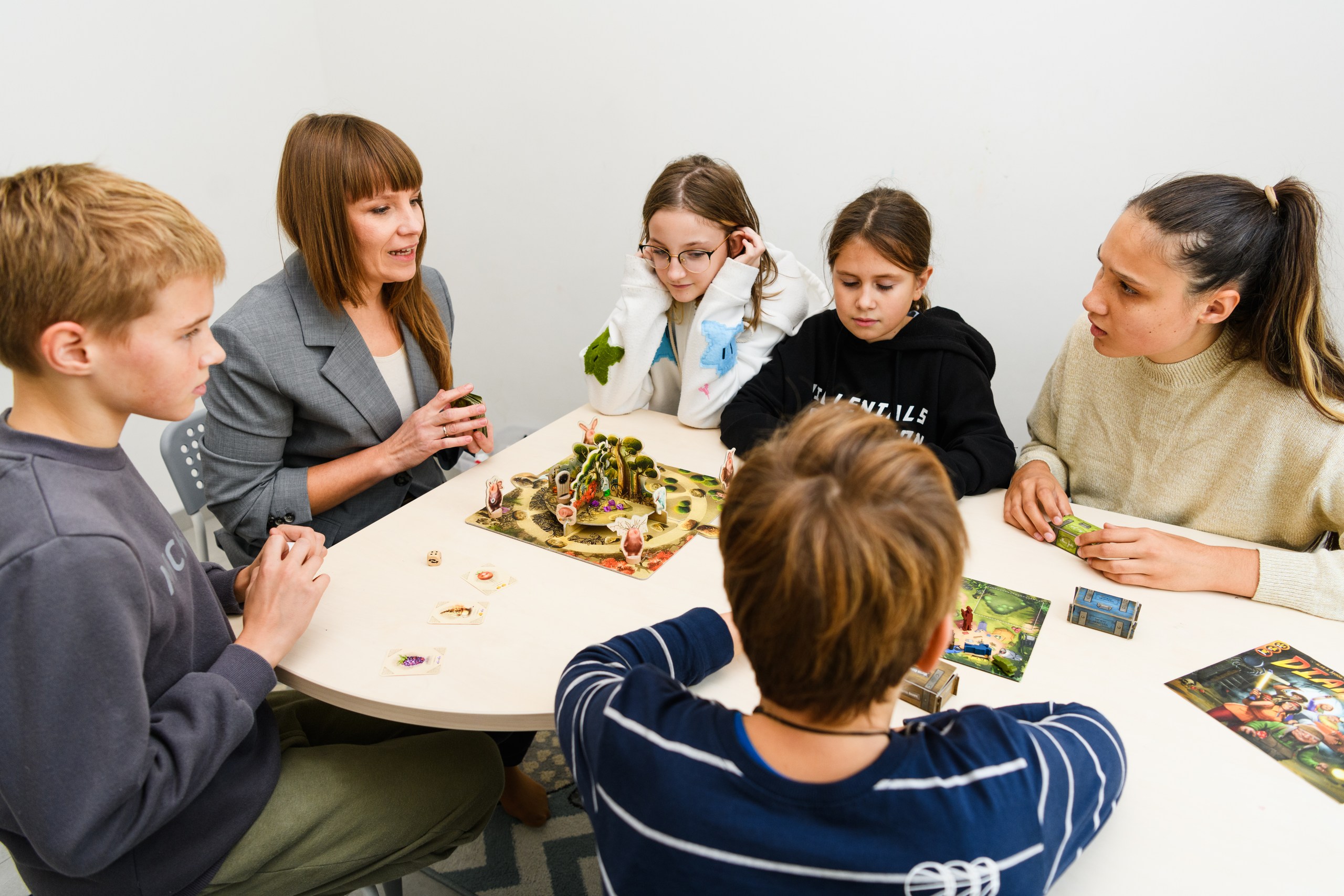 Фотографія навчального моменту з уроку в школі Сапіенс