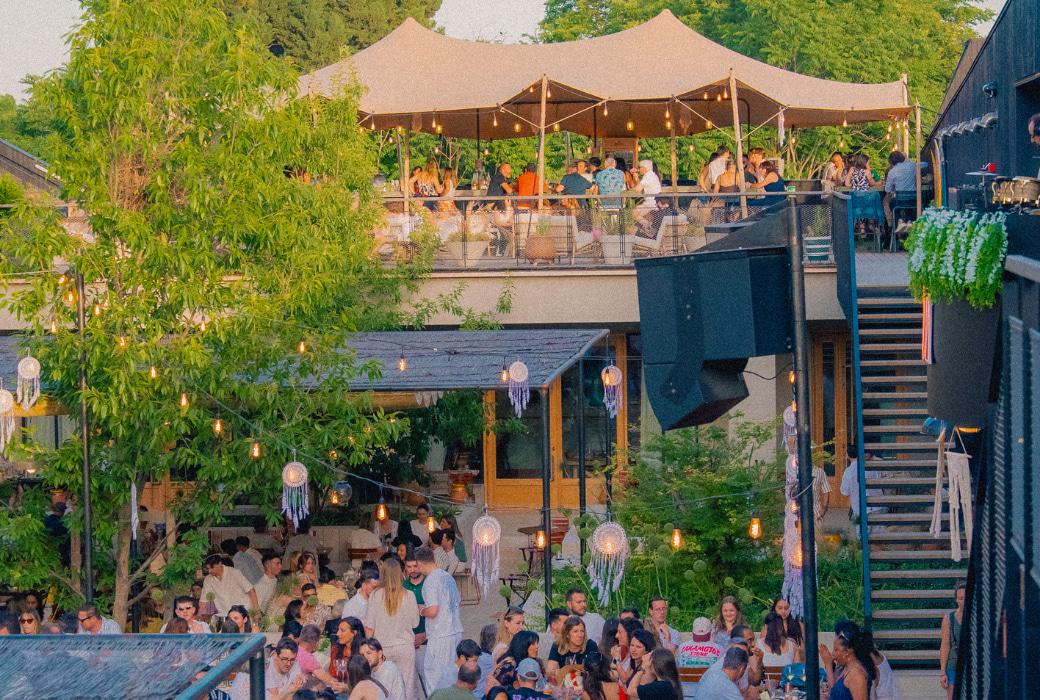 Afterwork et soirée sur le patio et rooftop de GRAND MESS