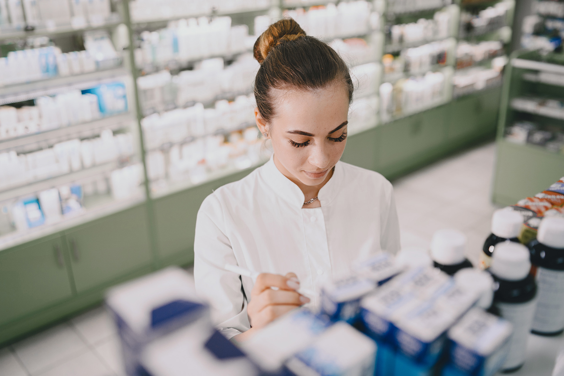 DSCSA compliance requires you to manually enter and scan products at intake