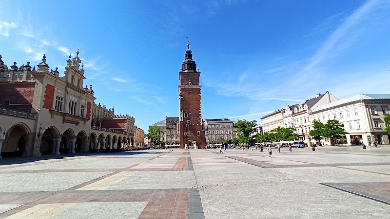 Discover the Historic Old Town and Main Market Square