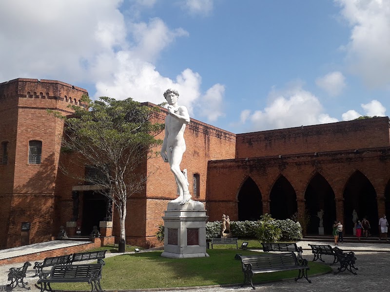 Explore the Ricardo Brennand Institute