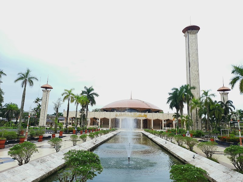 Sabilal Muhtadin Mosque - Banjarmasin - Indonesia - booked ai