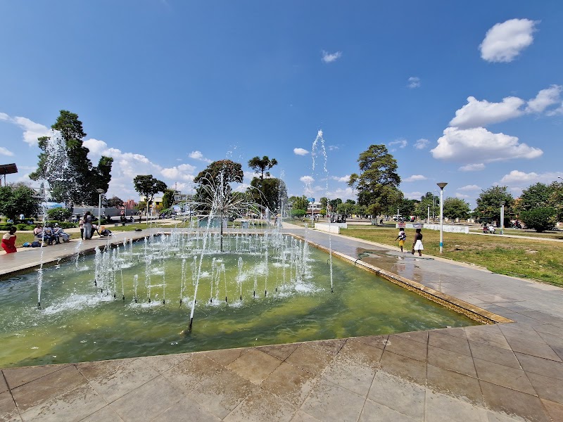 Stroll through Jardim da Cultura (Culture Garden)
