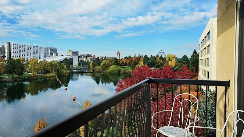 Oxford Suites Downtown Spokane