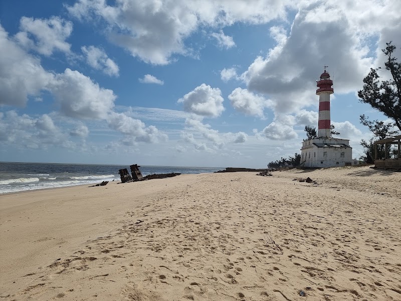 Praia do Macuti (Macuti Beach)