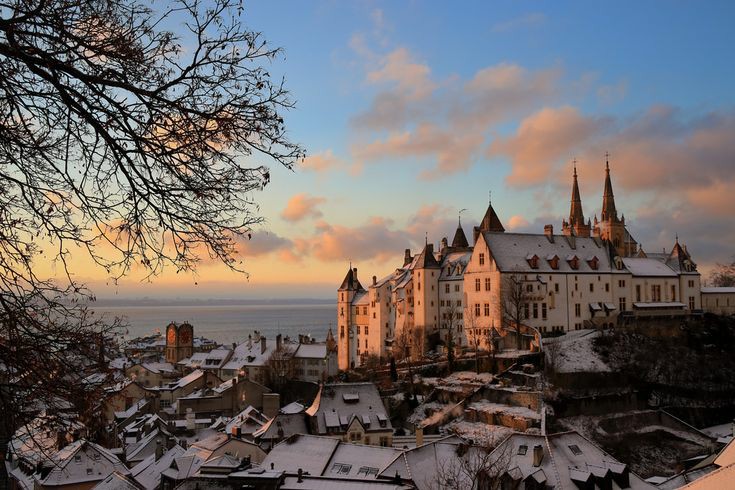 Explore the Old Town (Vieille Ville)