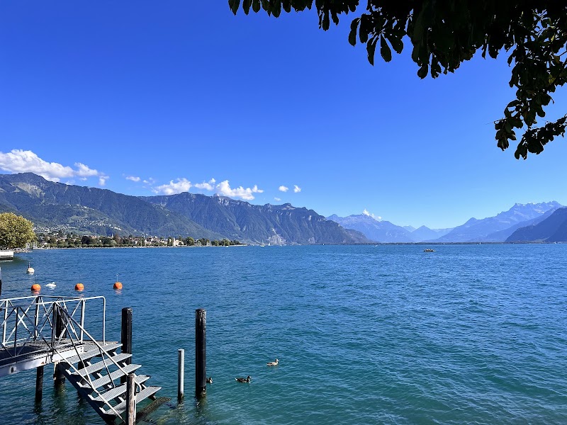 Vevey lakeside promenade