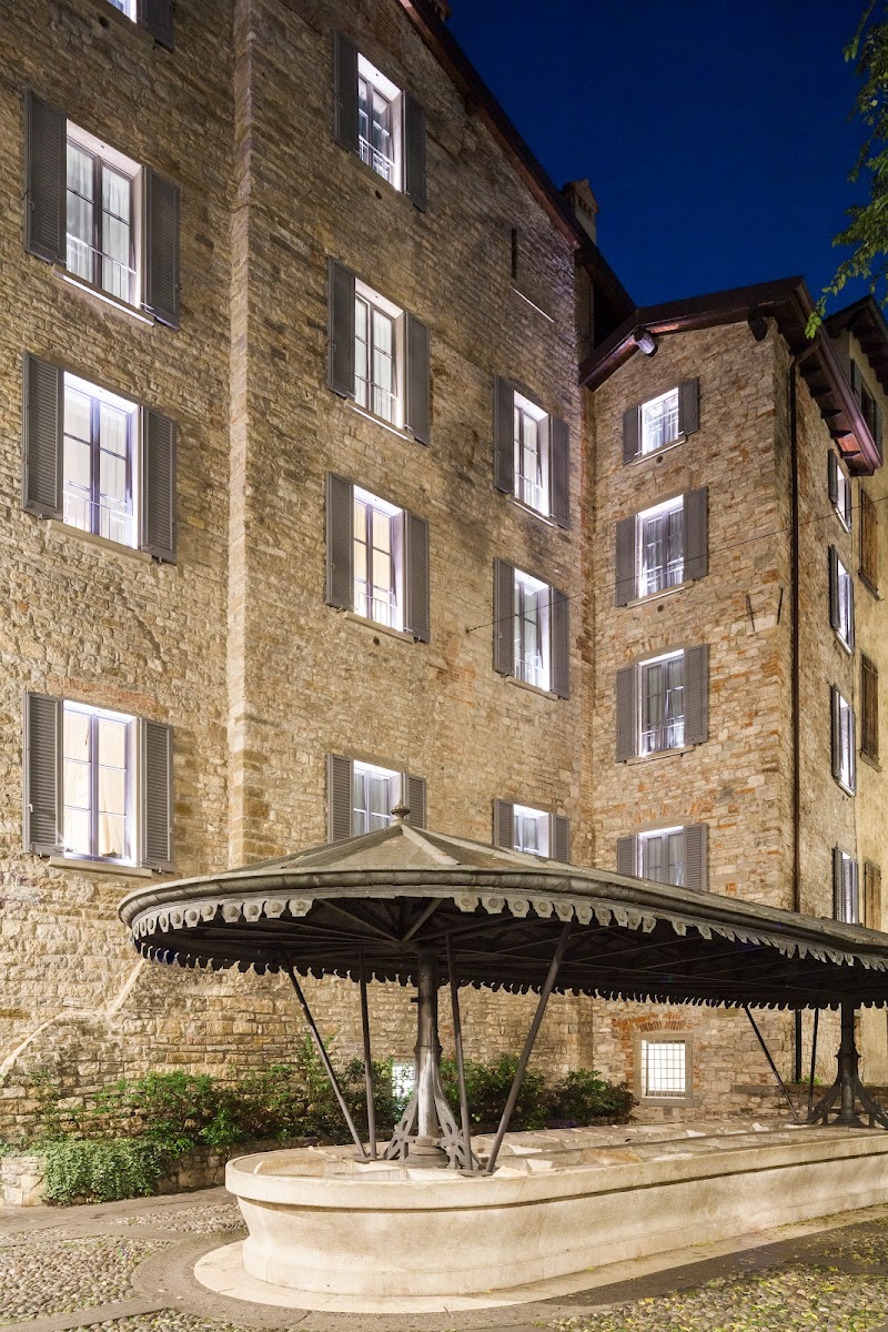 GombitHotel