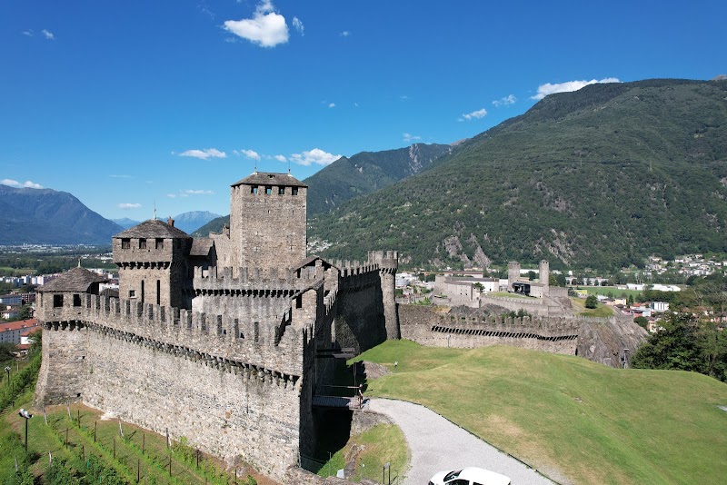 Walk the Medieval Walls and Ramparts