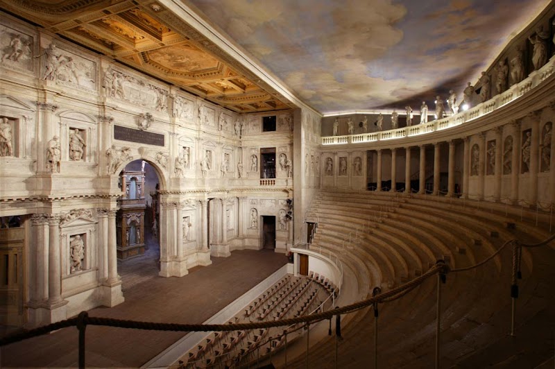 Visit Teatro Olimpico