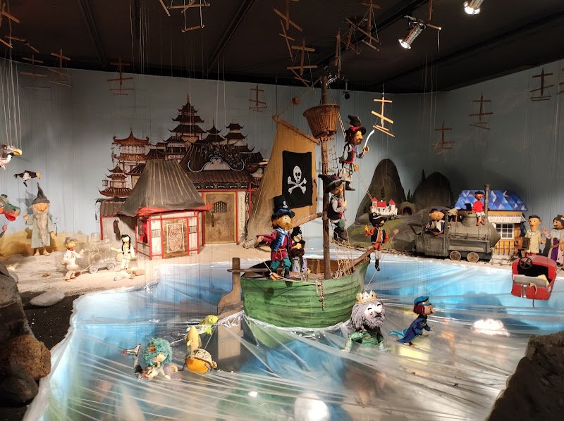 Augsburg Puppet Theater (Augsburger Puppenkiste) - Augsburg - Germany - booked ai