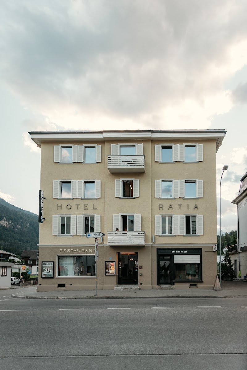 Hotel Rätia