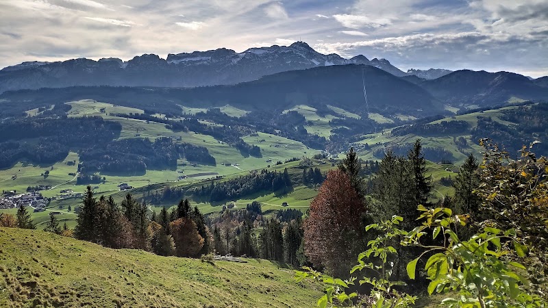 Hiking on the Hundwiler Höhe