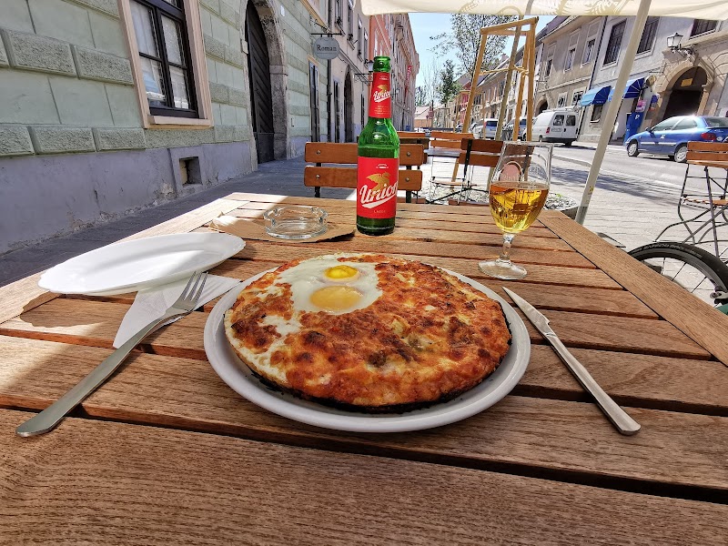 Pizzeria Sloncek