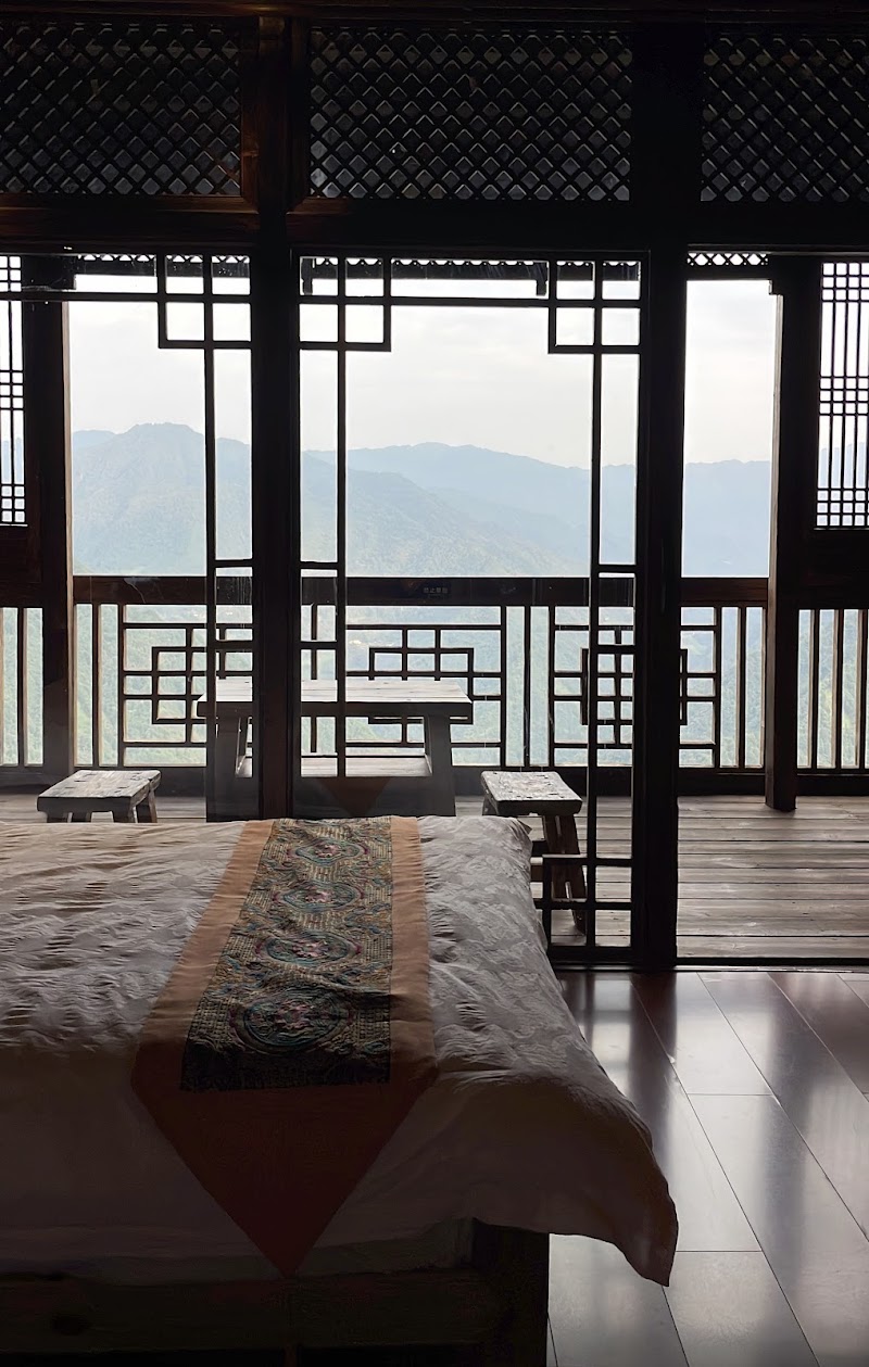Long Ji One Hotel & Restaurant