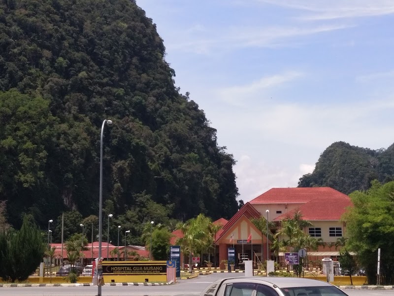 Deena Hotel