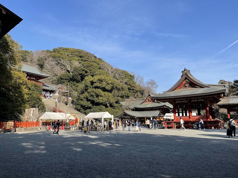 Tsurugaoka Hachimangu Shrine - Kamakura - Japan - booked ai