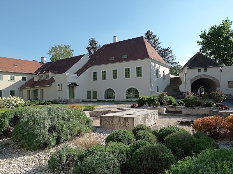 Várkert - Mosonmagyaróvár - Hungary - booked ai
