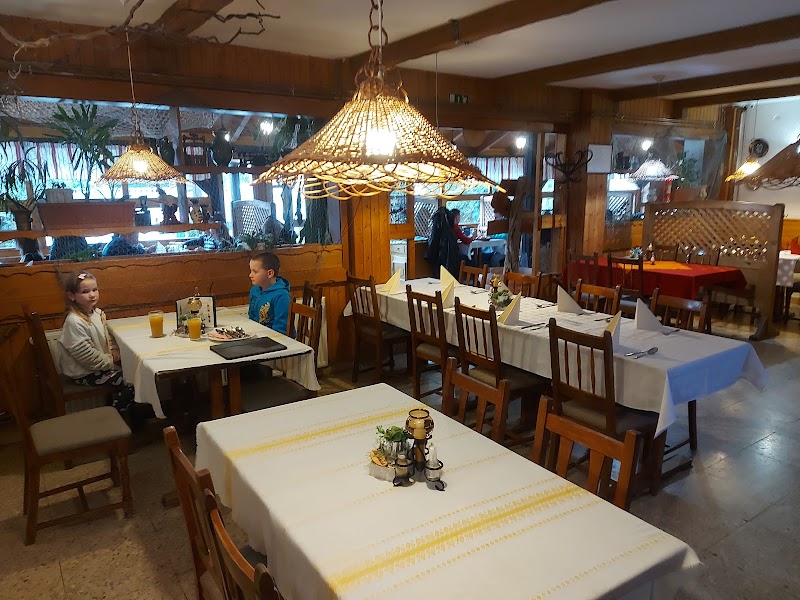 Halászkert Vendéglő, Kis-Duna Motel & Camping - Mosonmagyaróvár - Hungary - booked ai