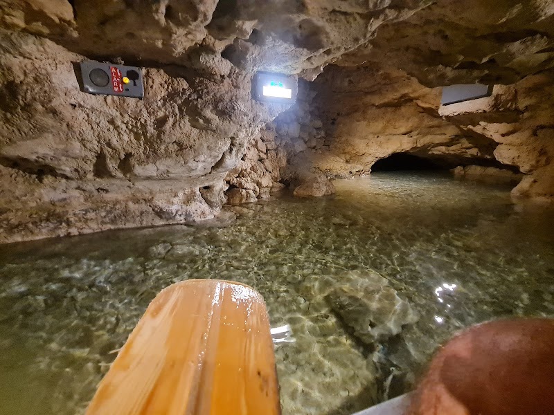 Fedezd fel a Tapolcai-tavasbarlang Látogatóközpont titkait - Tapolca - Hungary - booked ai