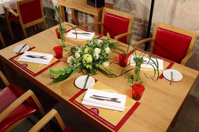 Primate of Esztergom Cellar and Restaurant - Esztergom - Hungary - booked ai