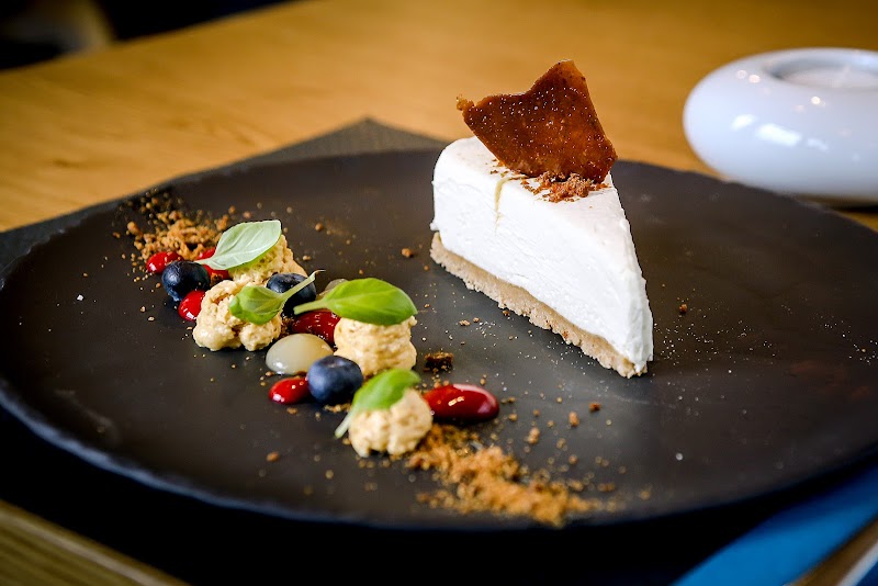 GUSTO13 Bistro & Delicate - Veszprém - Hungary - booked ai