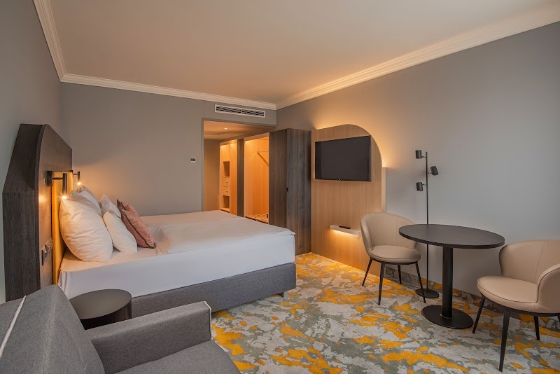 Castrum Hotel Szekesfehervar - Székesfehérvár - Hungary - booked ai