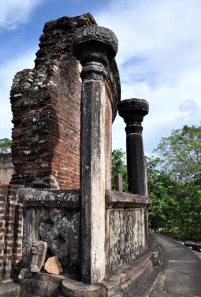 Vatadage - Polonnaruwa - Sri Lanka - booked ai