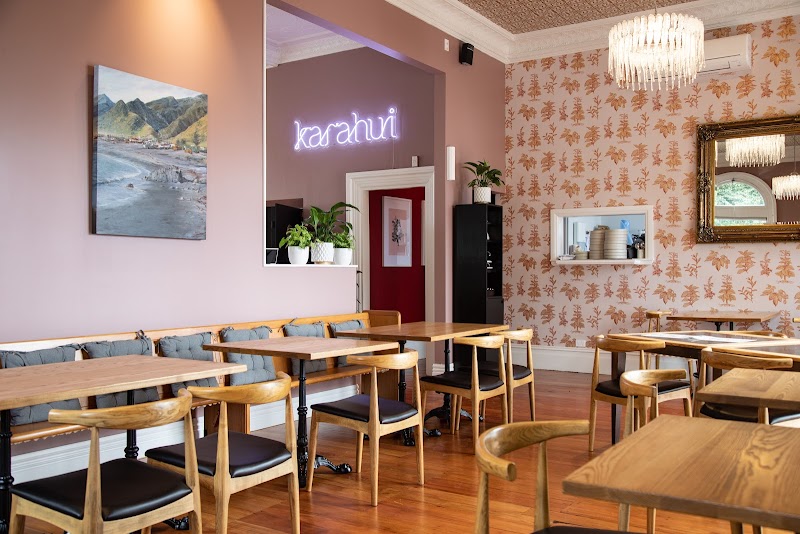 Karahui Wine Bar & Restaurant - Martinborough - New Zealand - booked ai