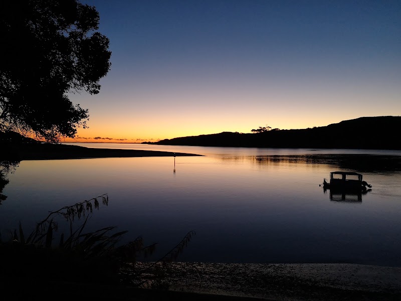 Orca Eatery & Bar - Raglan - New Zealand - booked ai