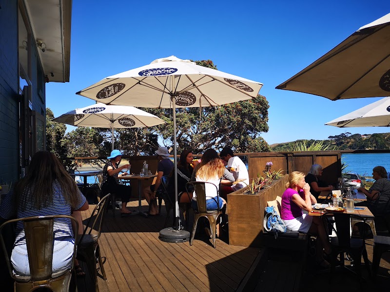 Orca Eatery & Bar - Raglan - New Zealand - booked ai