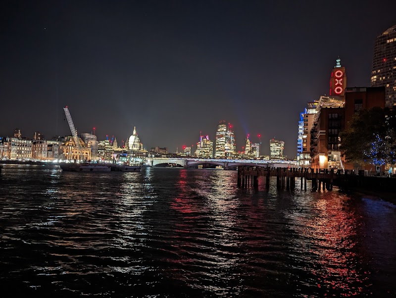 Thames Beach - London - United Kingdom - booked ai