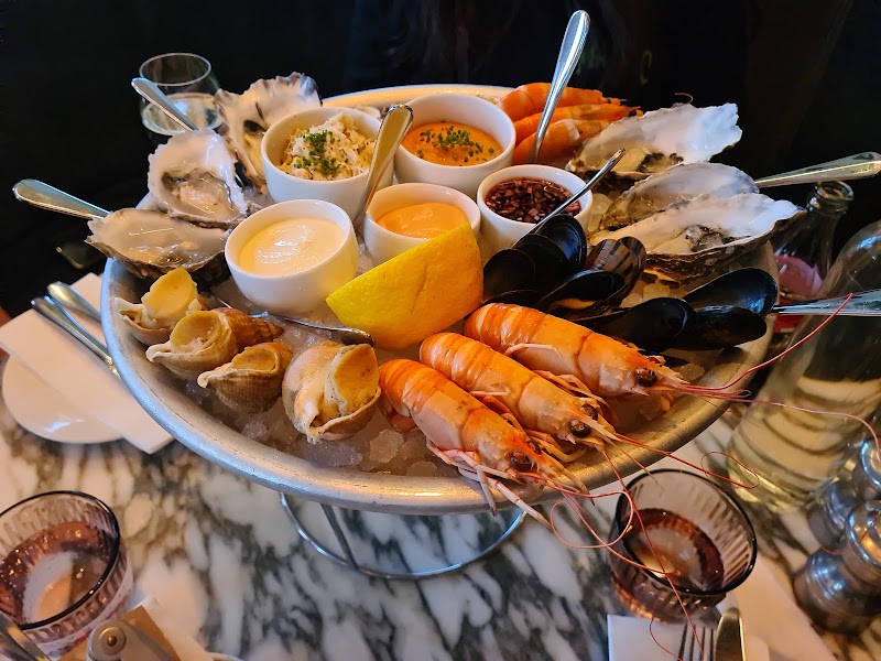 Sam's Riverside - London - UK - booked ai