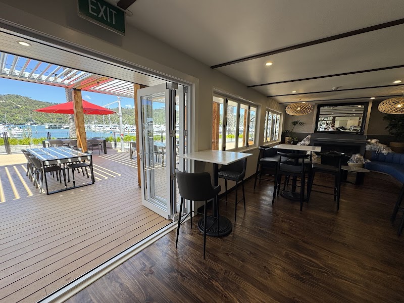 Salt Restaurant & Cocktail Bar - Whitianga - New Zealand - booked ai