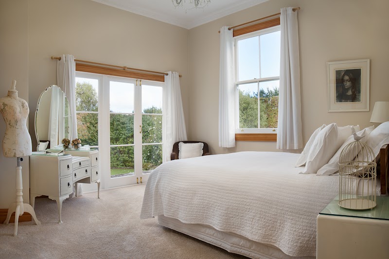 The Crowe's Nest Boutique Accommodation, Bombay - Bombay - New Zealand - booked ai