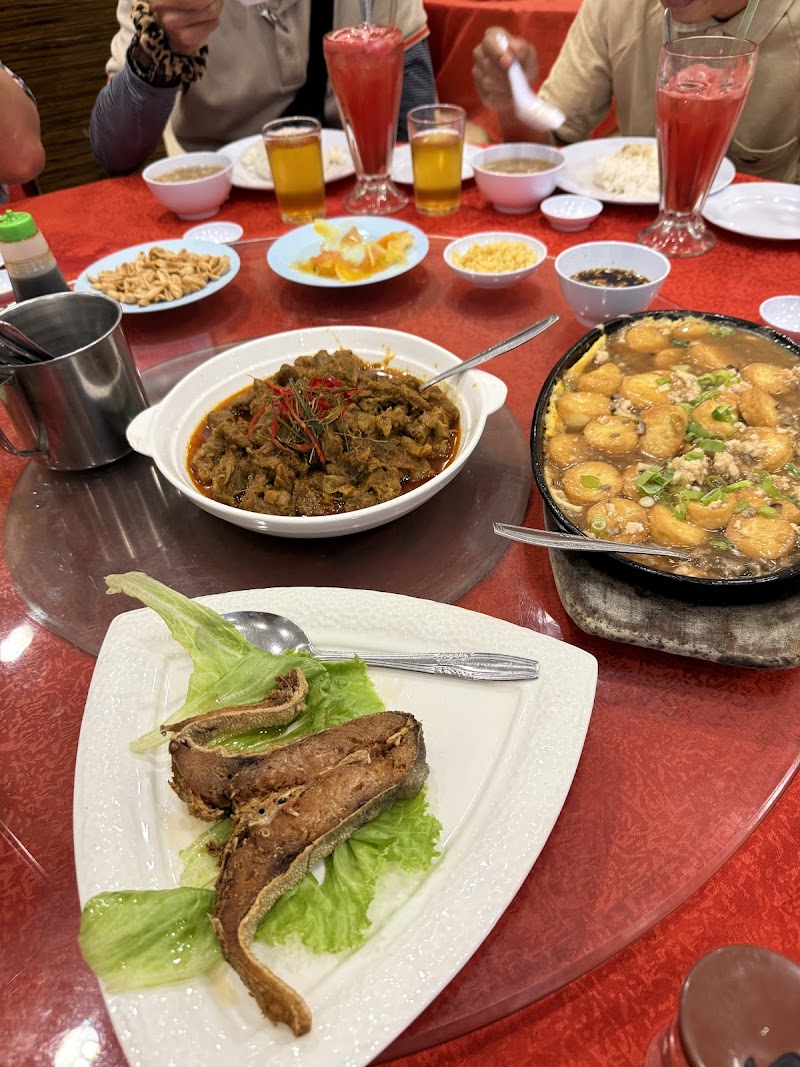Dovist Restaurant & Café - Lahad Datu - Malaysia - booked ai