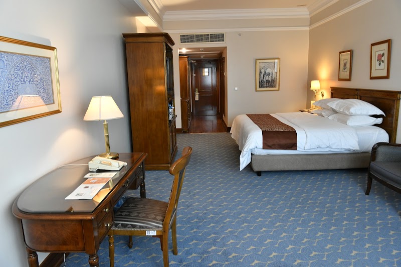 Abha Palace Hotel - Abha - Saudi Arabia - booked ai