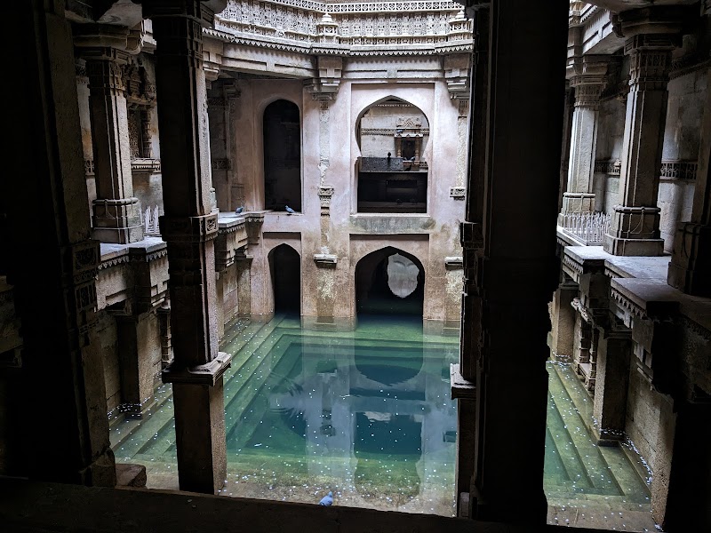 Explore the Adalaj Stepwell - Adalaj - India - booked ai