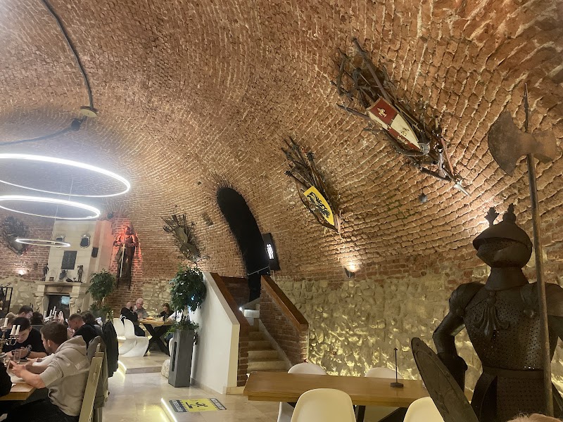 Pub 13 Restaurant Medieval - Alba Iulia - Romania - booked ai