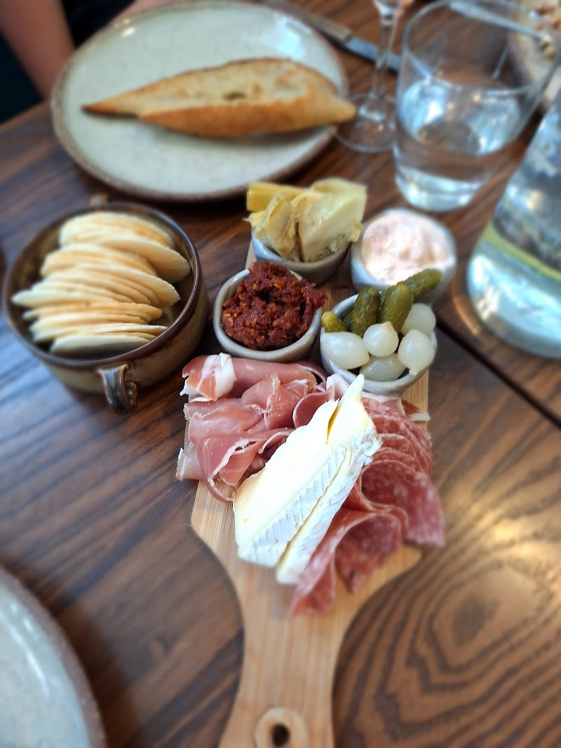 Hop & Vine - Carterton - New Zealand - booked ai