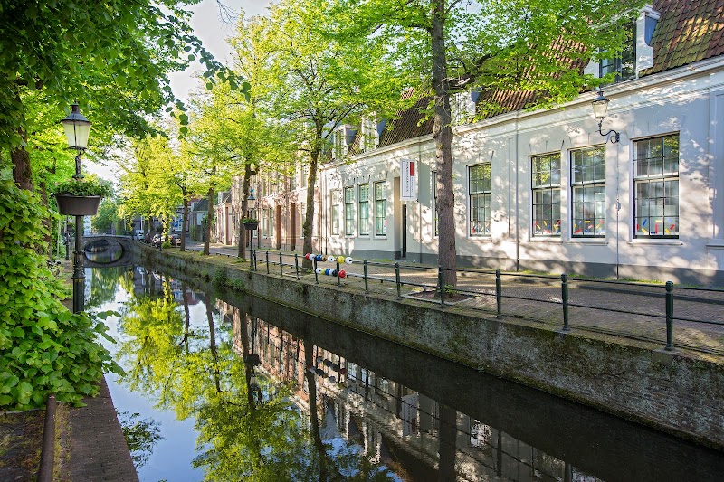 Visit the Mondriaanhuis Birthplace of Piet Mondrian - Amersfoort - Netherlands - booked ai