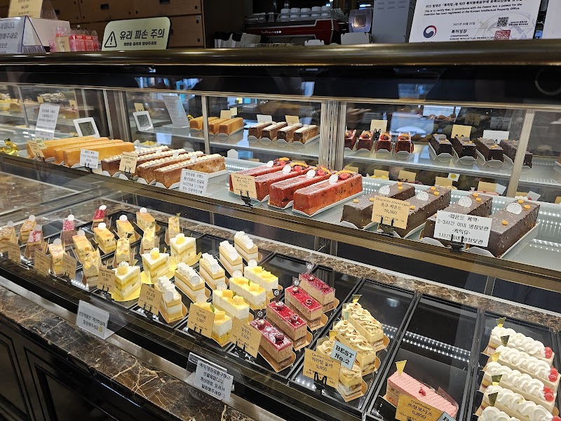 Mammoth Bakery - Andong - South Korea - booked ai