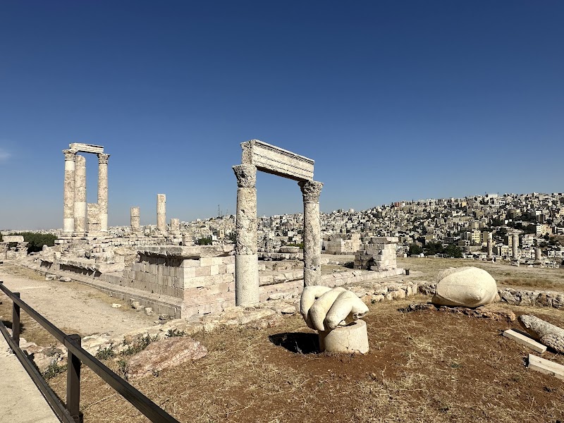 Explore the Citadel and Archaeological Museum - Amman - Jordan - booked ai