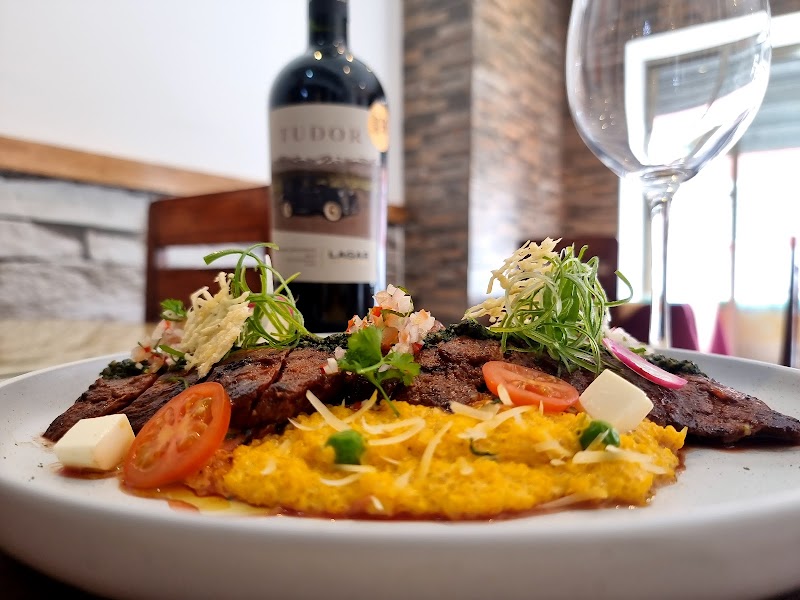 L'Ancora - Antofagasta - Chile - booked ai