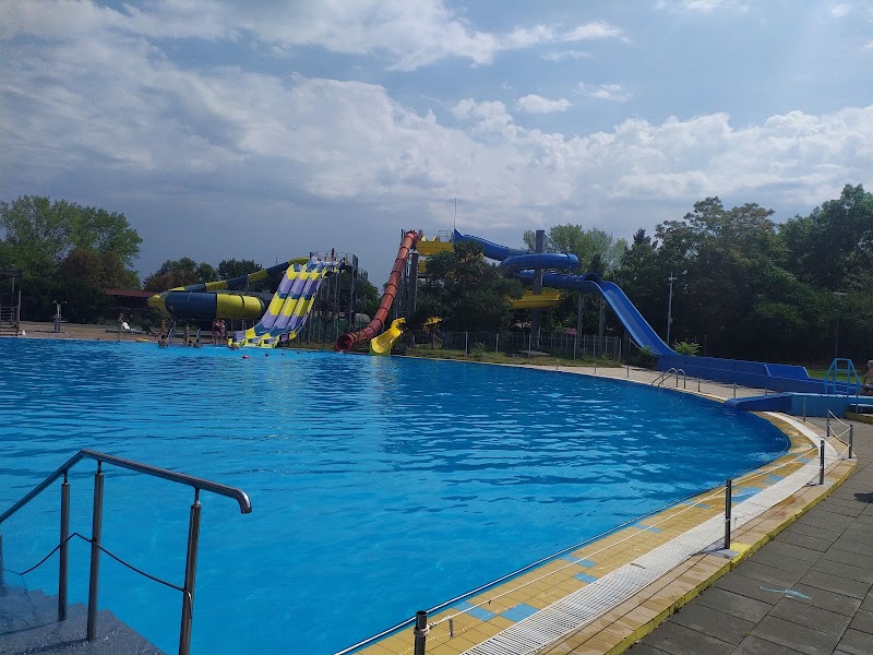 Stroll through Neptun Public Baths and Park - Arad - Romania - booked ai