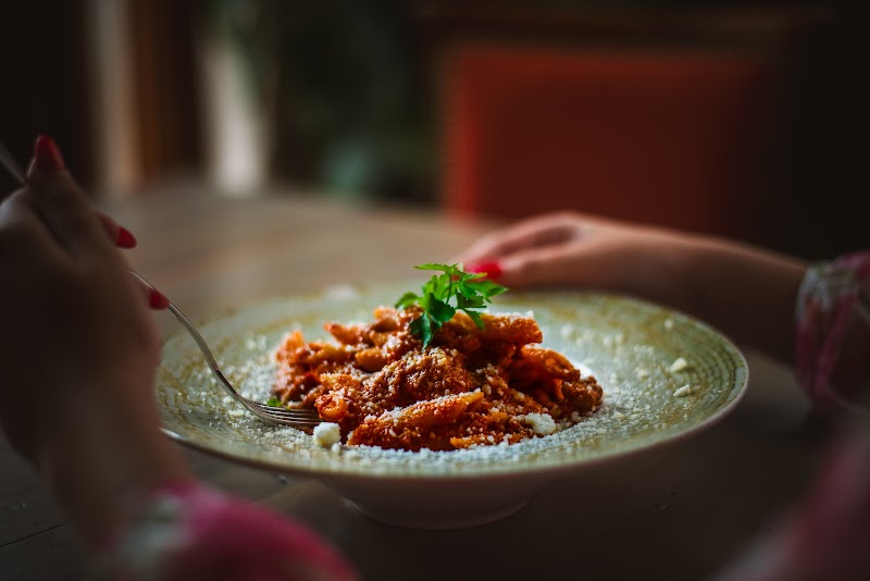 Curtea Veche - Arad - Romania - booked ai