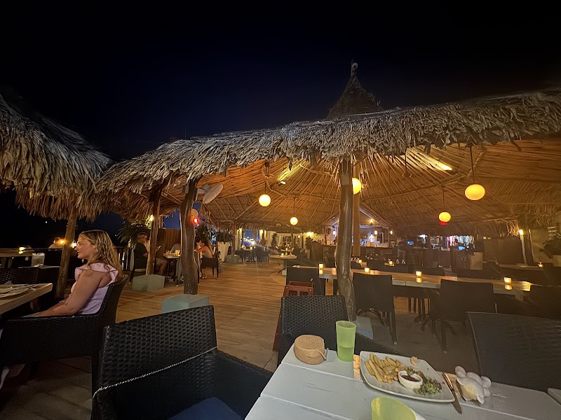 Barefoot Restaurant - Oranjestad - Aruba - booked ai