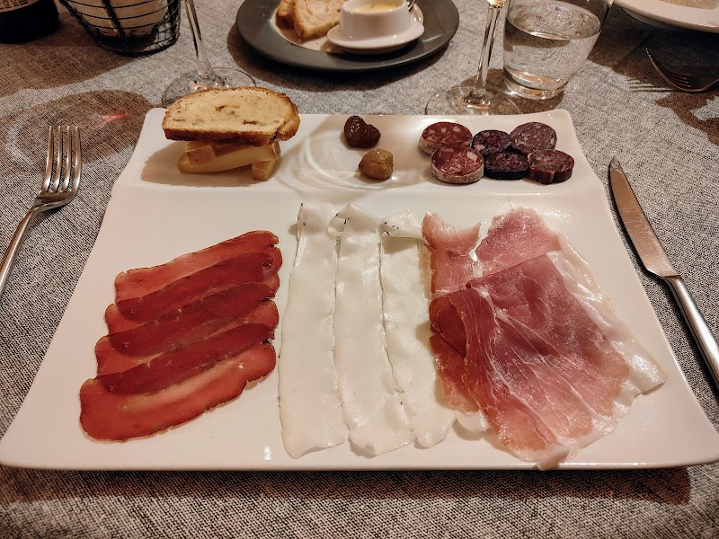 Osteria da Nando - Aosta - Italy - booked ai