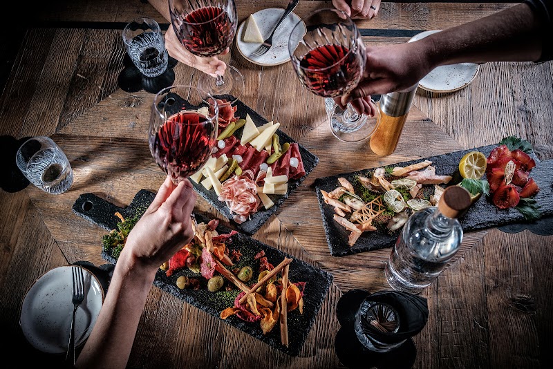 Twist - Arosa - Switzerland - booked ai